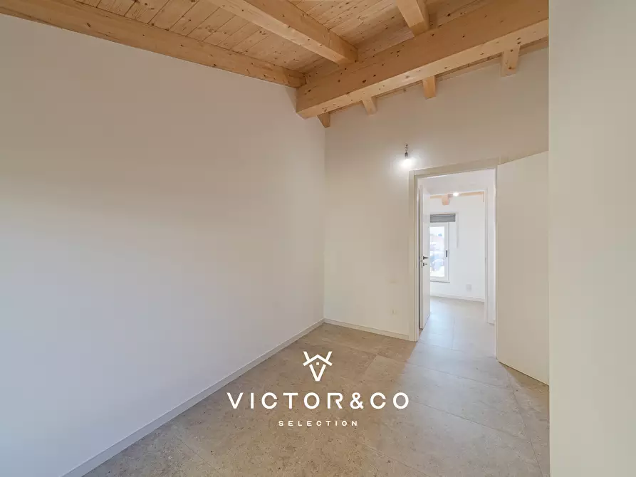 Immagine 26 di Villa in vendita  in Vicolo G. Brustio 1 a Galliate