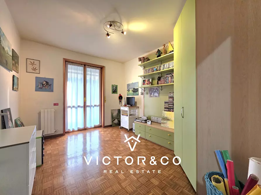 Immagine 17 di Trilocale in vendita  in Viale Giulio Cesare 119 a Novara