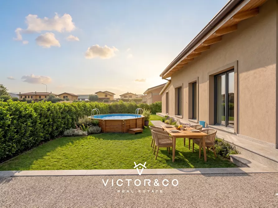 Immagine 22 di Villa in vendita  in Via Isonzo 6 a Oleggio