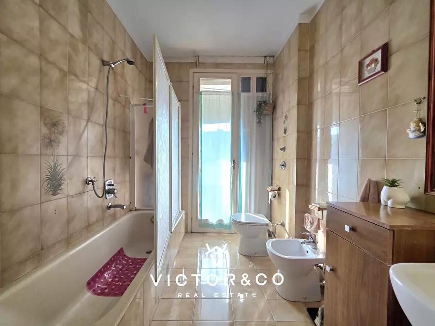 Immagine 13 di Trilocale in vendita  in via fara snc a Novara