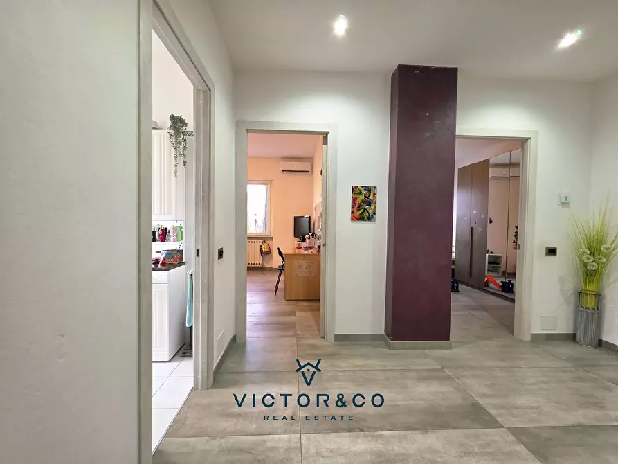 Immagine 23 di Villa in vendita  in Via Sempione sn a Marano Ticino