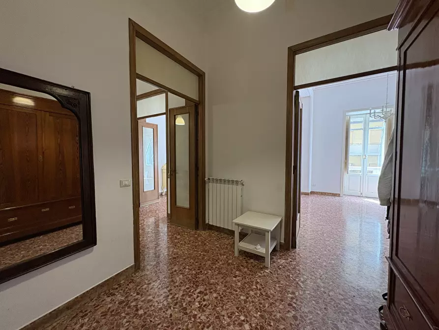Immagine 4 di Appartamento in vendita  in Via Houel a Palermo