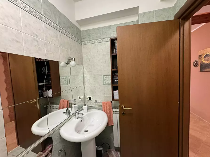 Immagine 17 di Appartamento in vendita  a Monreale