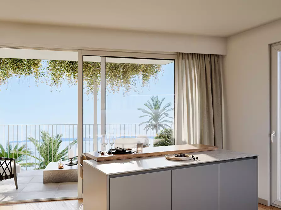 Immagine 5 di Trilocale in vendita  in Via Vesco 39 a San Remo