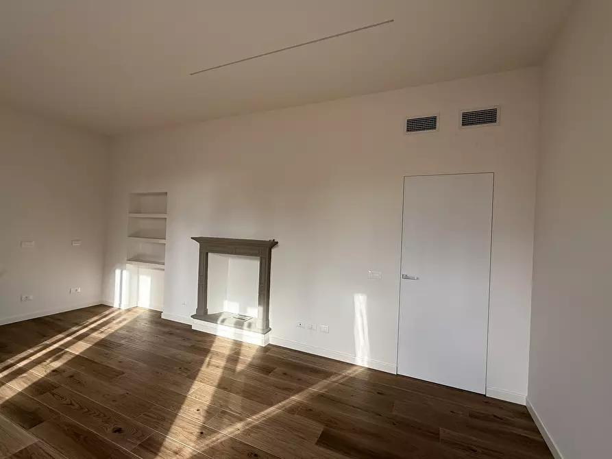 Immagine 22 di Bilocale in vendita  in Via Giuseppe Sirtori 1 a Carate Brianza