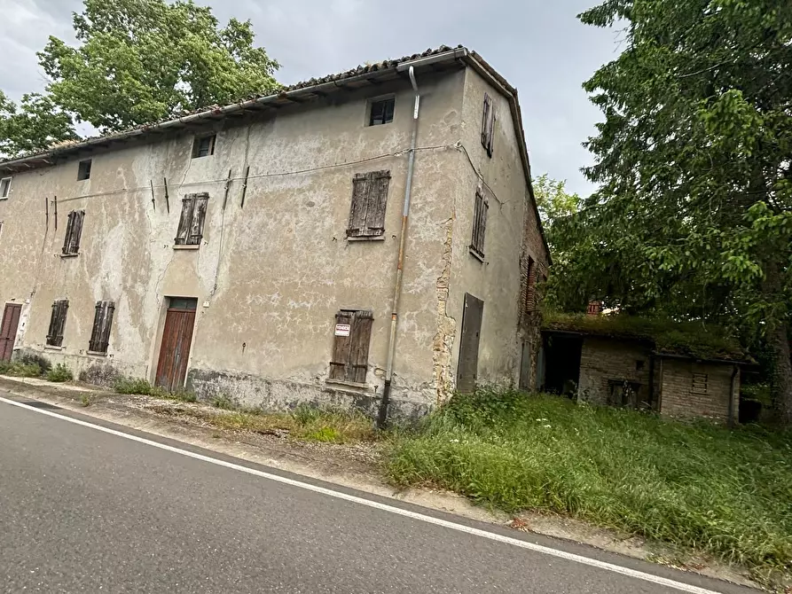 Immagine 3 di Casa indipendente in vendita  a Terenzo