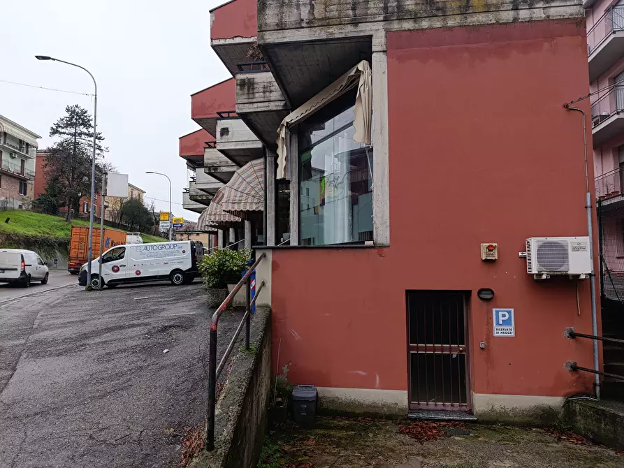Immagine 3 di Locale commerciale in vendita  a Fornovo Di Taro