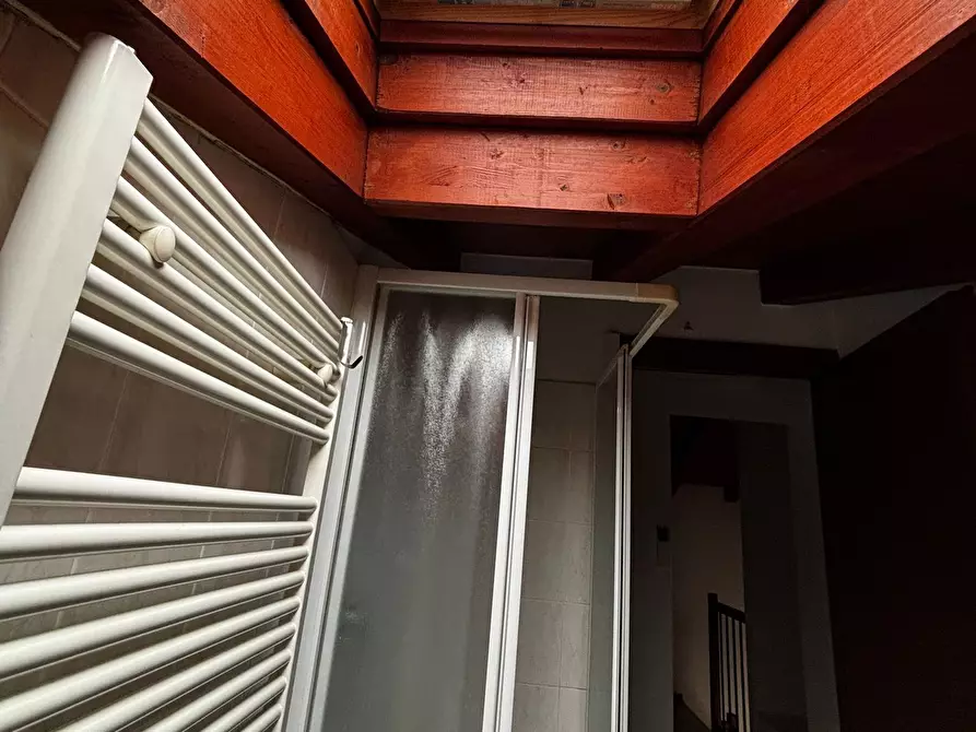 Immagine 27 di Monolocale in vendita  a Medesano