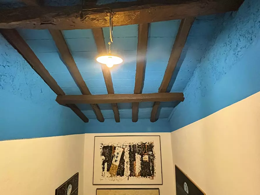 Immagine 49 di Porzione di casa in vendita  a Terenzo