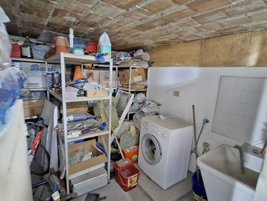 Immagine 58 di Trilocale in vendita  a Medesano