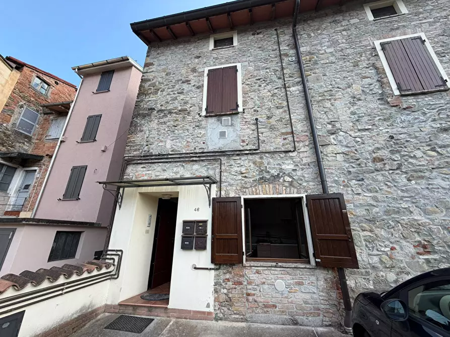 Immagine 1 di Appartamento in vendita  a Medesano