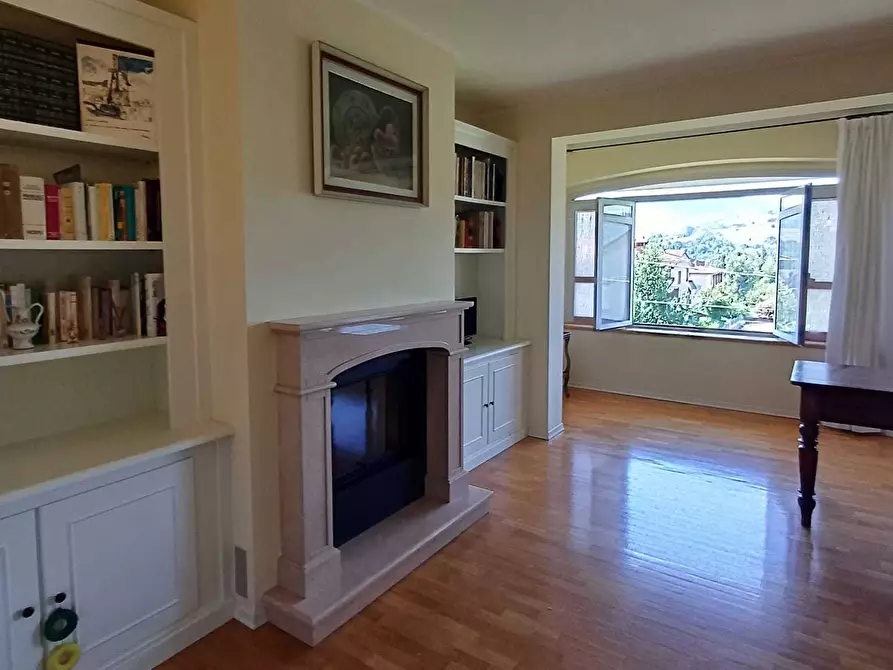 Immagine 17 di Casa bifamiliare in vendita  a Varano De' Melegari