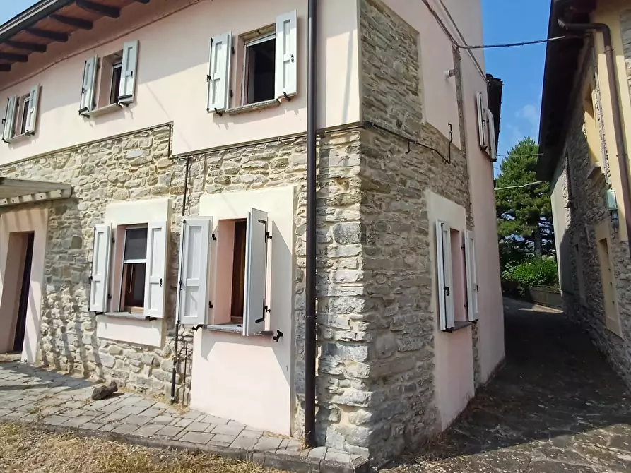 Immagine 2 di Porzione di casa in vendita  a Solignano