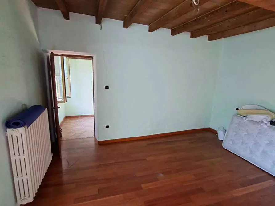 Immagine 17 di Porzione di casa in vendita  a Fornovo Di Taro