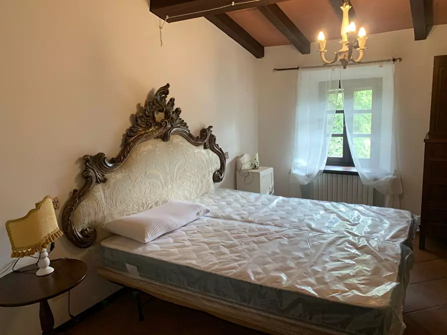 Immagine 9 di Trilocale in affitto  a Varano De' Melegari