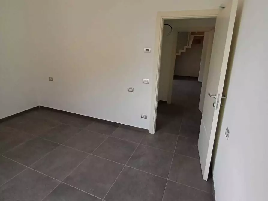 Immagine 16 di Quadrilocale in vendita  a Medesano