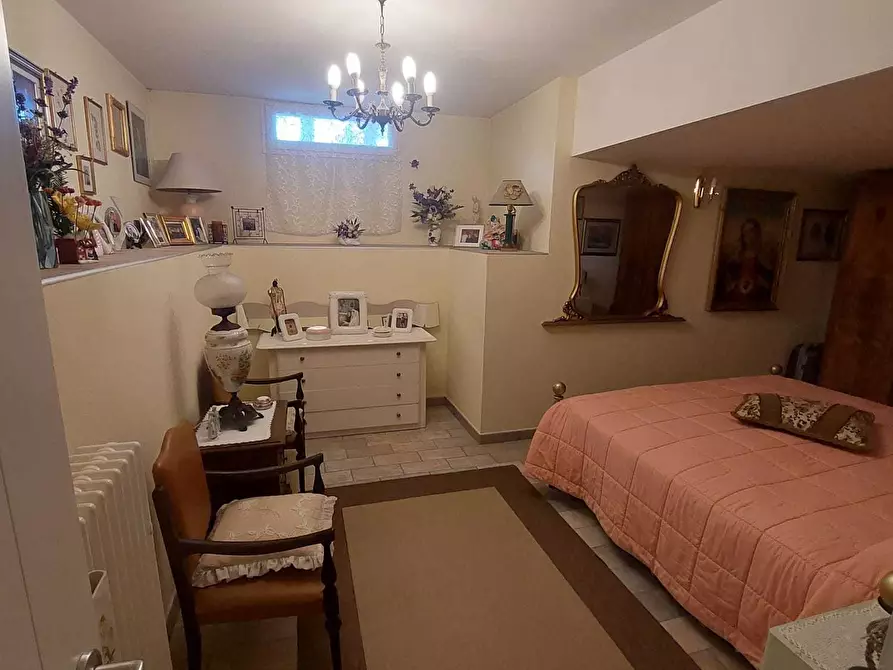 Immagine 50 di Villa in vendita  a Fornovo Di Taro