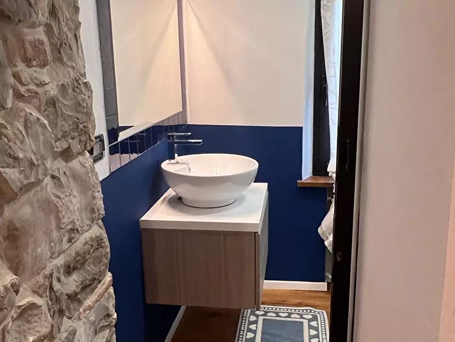Immagine 13 di Bilocale in affitto  a Fornovo Di Taro