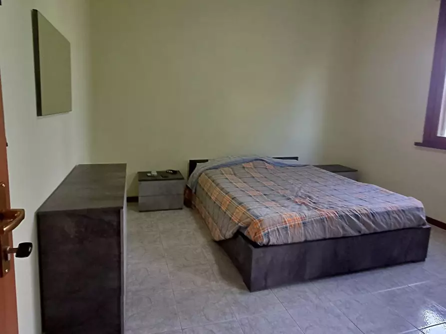 Immagine 26 di Trilocale in vendita  a Medesano