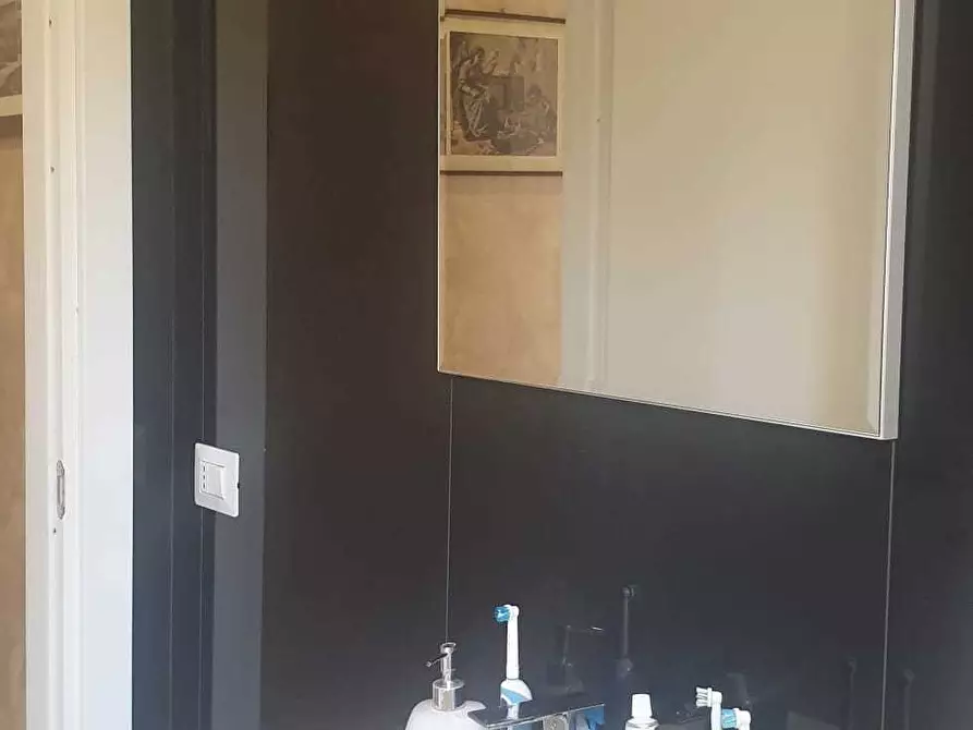 Immagine 29 di Quadrilocale in vendita  a Fornovo Di Taro