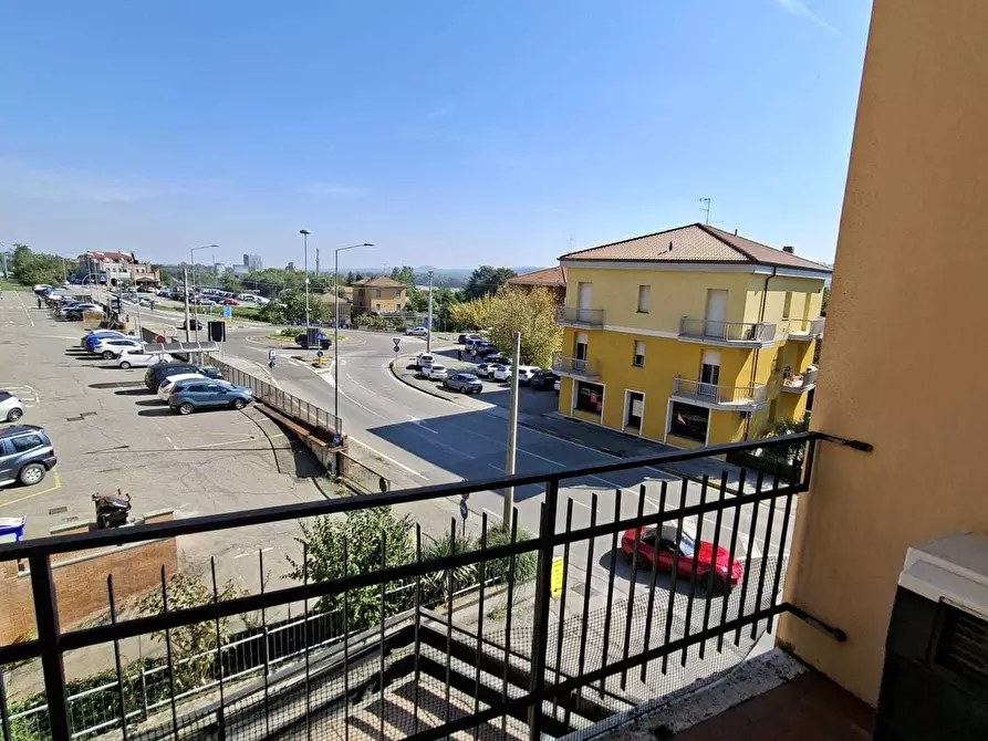 Immagine 36 di Trilocale in vendita  a Medesano