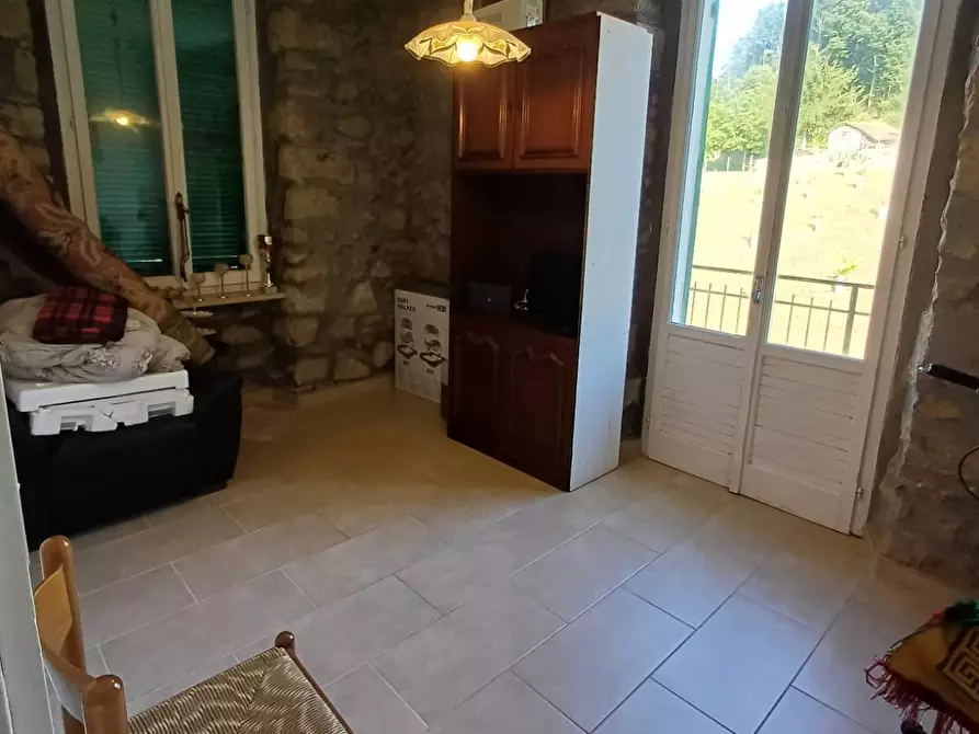 Immagine 15 di Trilocale in vendita  a Borgo Val Di Taro