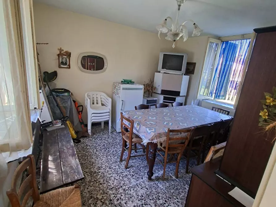 Immagine 10 di Casa indipendente in vendita  a Bore