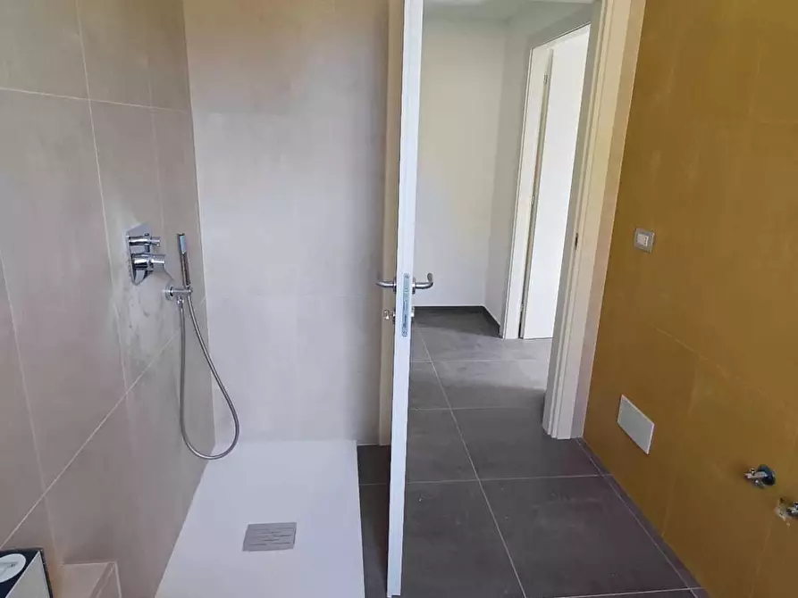 Immagine 34 di Quadrilocale in vendita  a Medesano