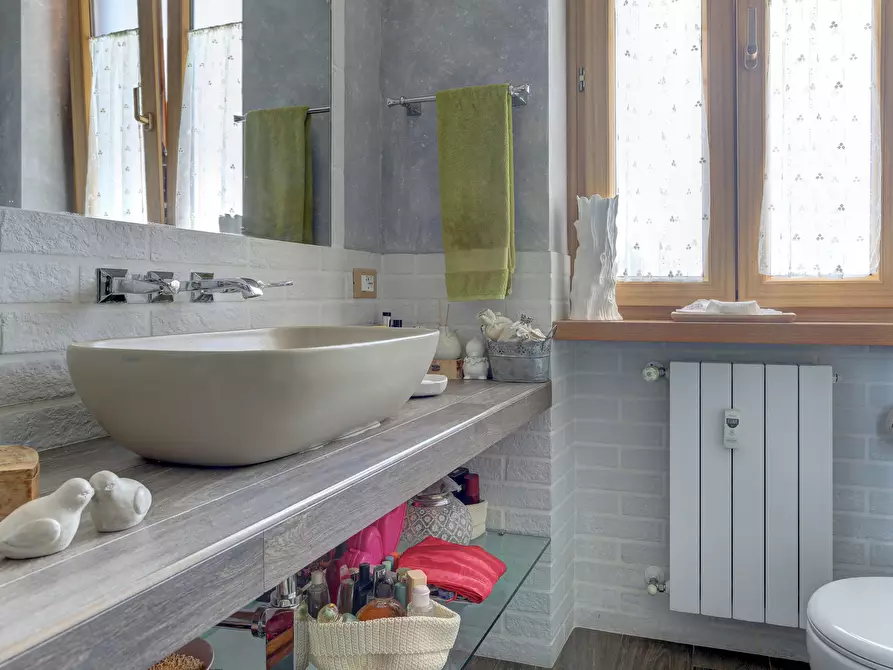 Immagine 15 di Attico in vendita  in Via Davide Campari 18 a Roma