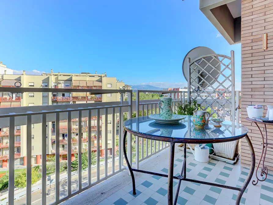 Immagine 19 di Attico in vendita  in Via Davide Campari 10 a Roma