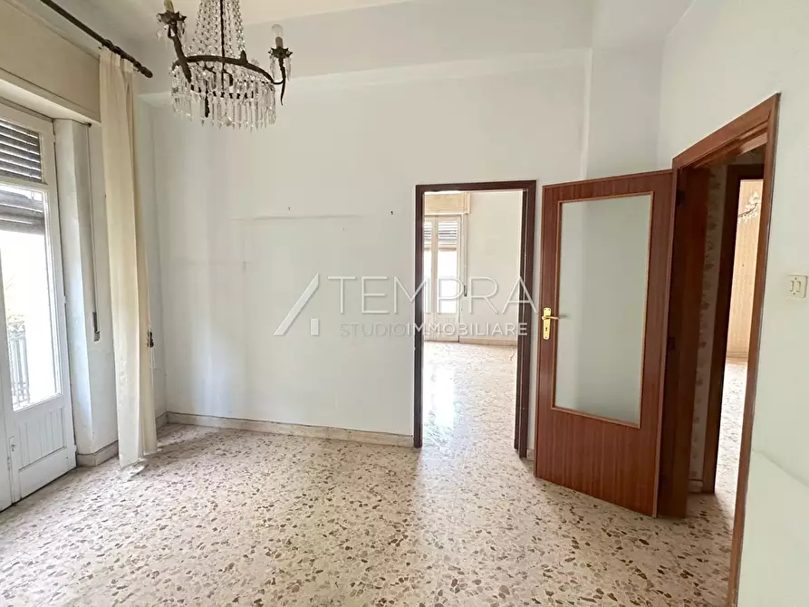 Immagine 11 di Casa indipendente in vendita  a Biancavilla