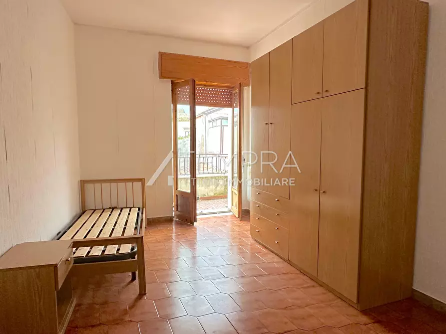 Immagine 10 di Appartamento in vendita  in Via Gaezza 3 a Adrano