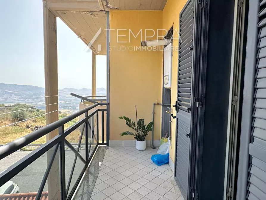Immagine 22 di Appartamento in vendita  in Via Paolo VI a Adrano