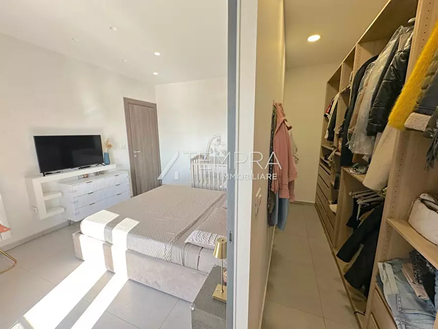 Immagine 13 di Appartamento in vendita  in VIA PASCAL a Adrano