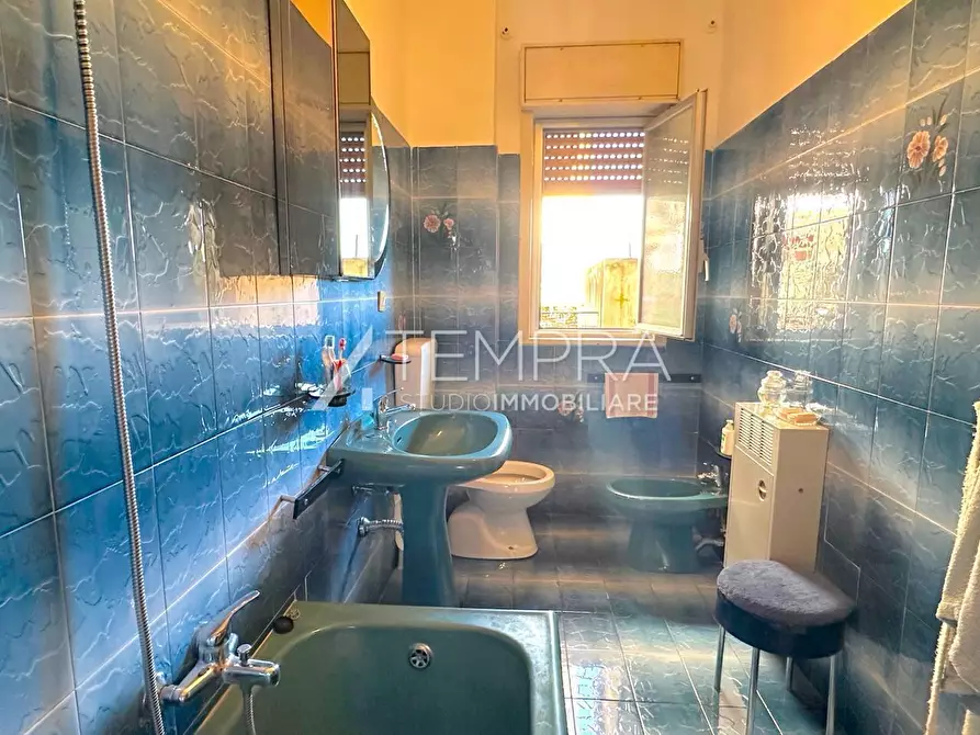 Immagine 15 di Appartamento in vendita  in Via della Regione 17 a Adrano