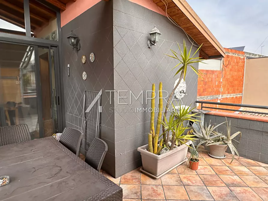 Immagine 30 di Casa indipendente in vendita  a Adrano