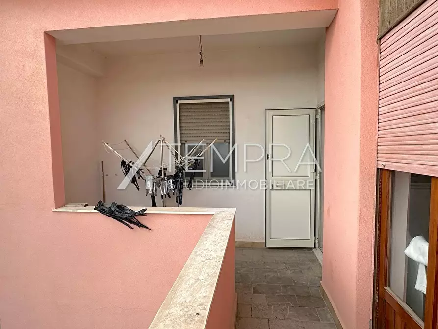 Immagine 43 di Casa indipendente in vendita  a Adrano