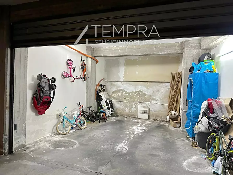 Immagine 39 di Attico in vendita  in Via Cappuccini a Adrano