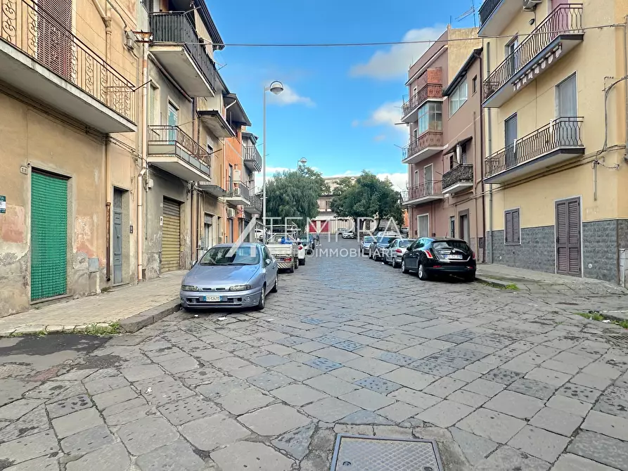 Immagine 21 di Casa indipendente in vendita  in Piazza Giuseppe di Vittorio a Adrano