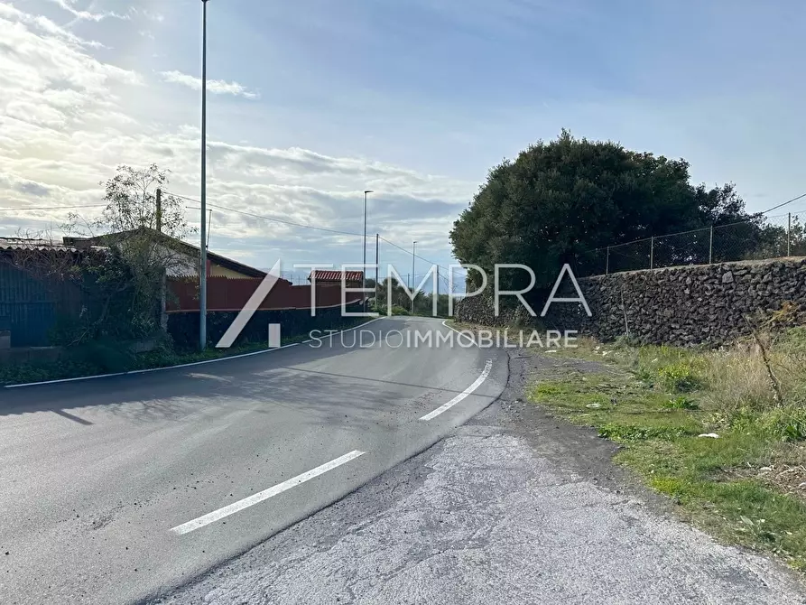 Immagine 21 di Rustico / casale in vendita  a Adrano