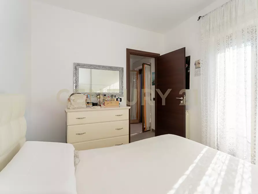 Immagine 8 di Bilocale in vendita  in Via dei Ciclopi 160 a Aci Catena