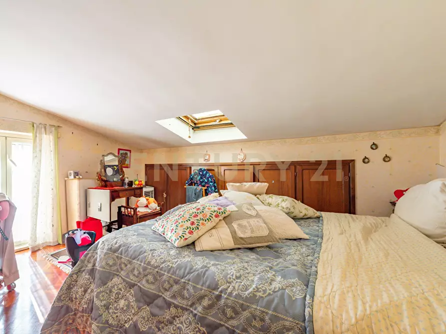 Immagine 7 di Villa in vendita  in Via Aci Sant'Antonio 21 a Roma