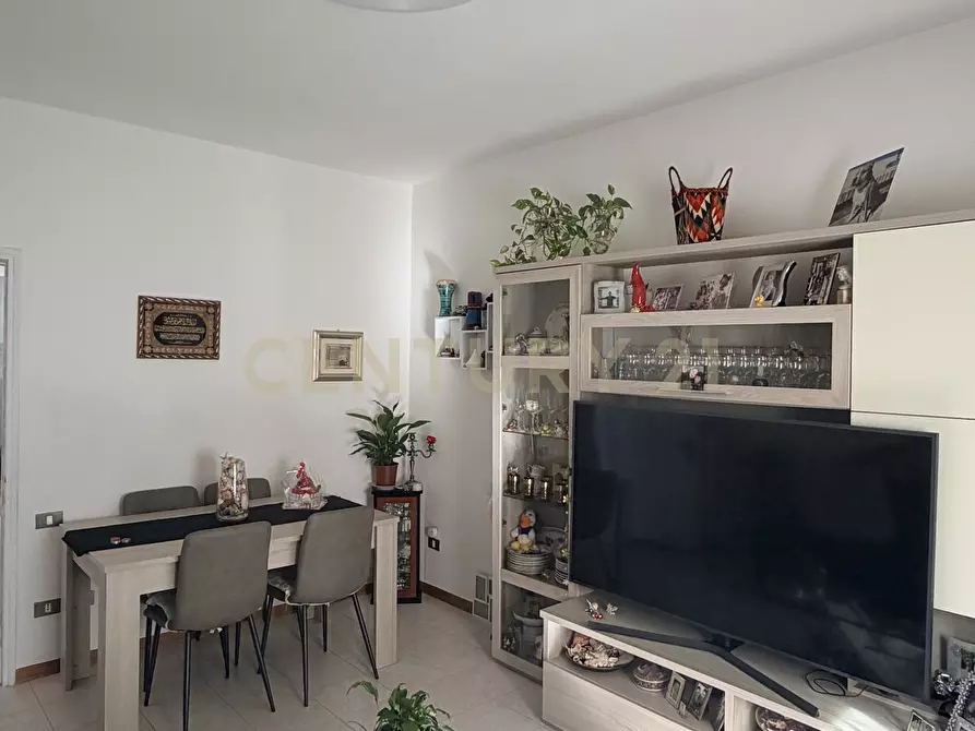 Immagine 3 di Quadrilocale in vendita  in Via Trento 20 a Follonica