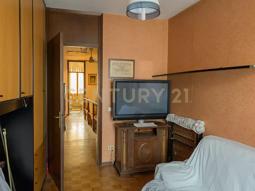 Immagine 17 di Pentalocale in vendita  in Corso Giacomo Matteotti 109 a Arzignano