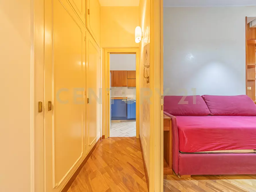 Immagine 23 di Trilocale in vendita  in Via Bevagna 56 a Roma