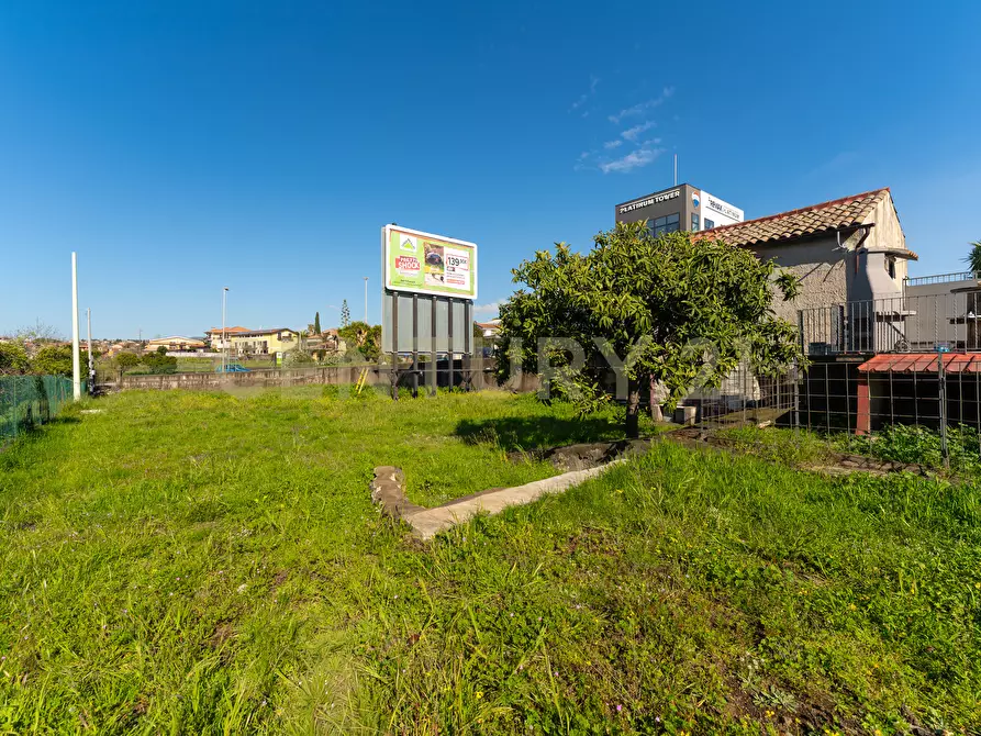 Immagine 30 di Terreno industriale in vendita  in Viale Andrea Doria 2 a San Giovanni La Punta