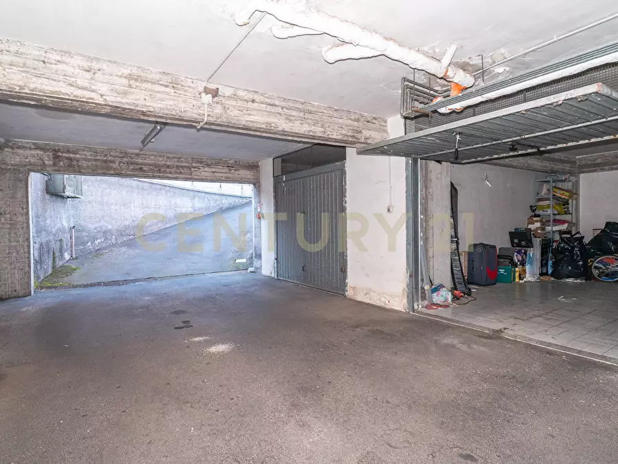 Immagine 41 di Quadrilocale in vendita  in Via Dei Giardini 3 a Tremestieri Etneo