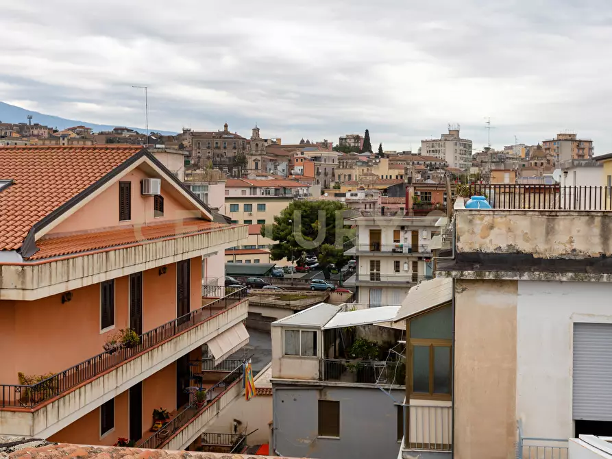Immagine 74 di Pentalocale in vendita  in Via Lorenzo Maddem 67 a Acireale