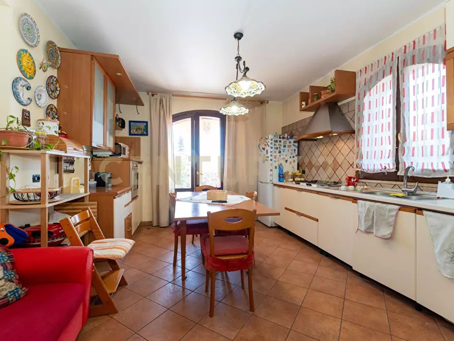 Immagine 14 di Villa in vendita  in Via Alcaloro Petrone 47 a Viagrande