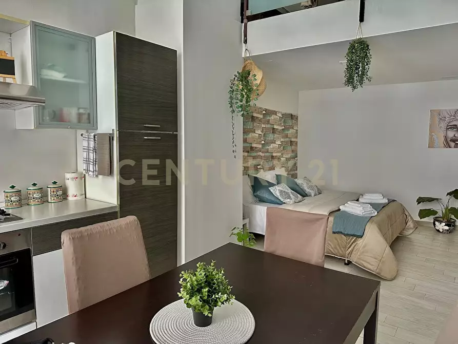 Immagine 5 di Loft/Open space in vendita  in Via Cristoforo Colombo 38 a Catania